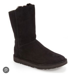 UGG Abree Short II Boot